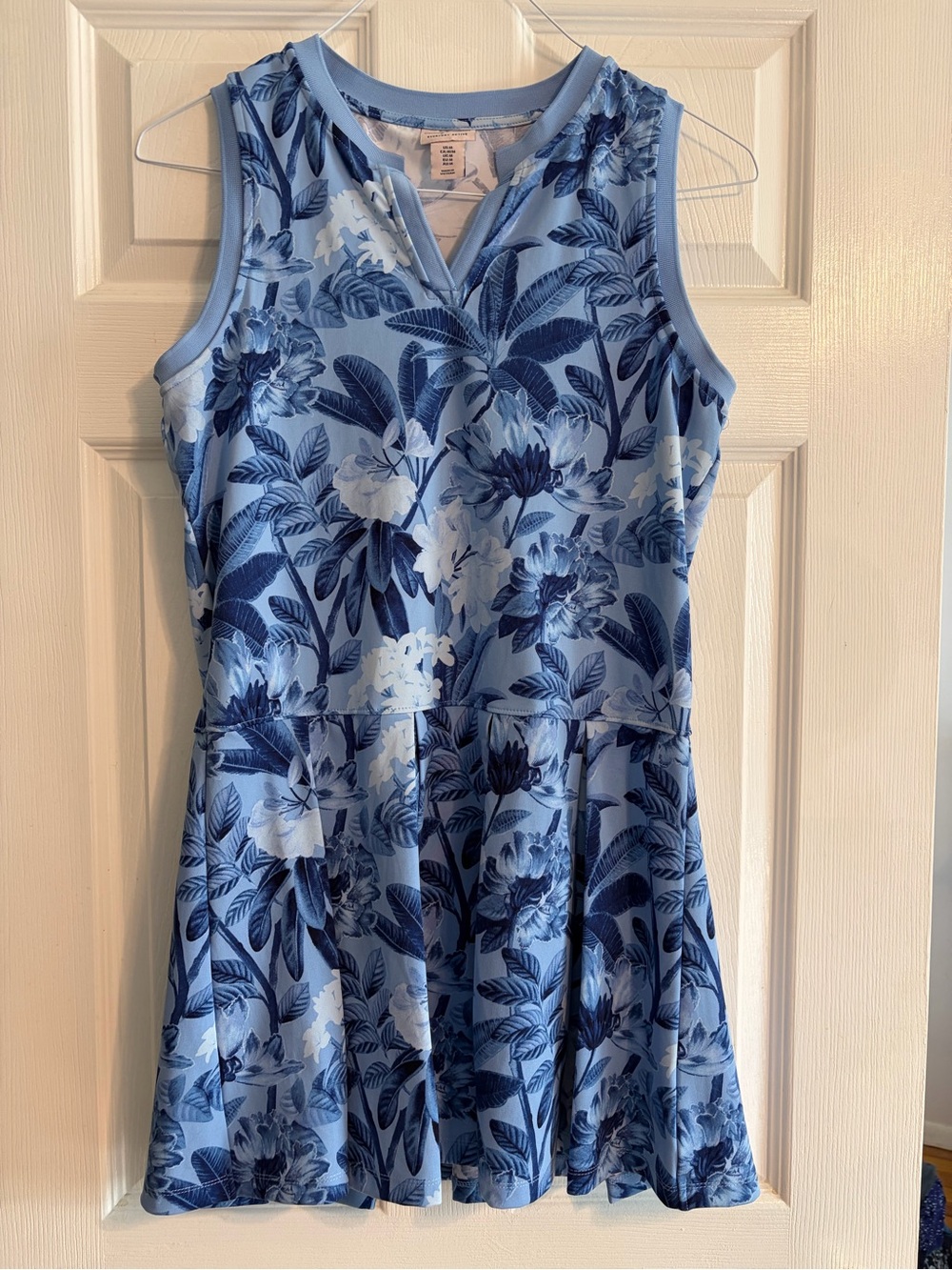 Tommy Bahama Active Tennis Dress Blue Tropical Floral Pleated Skirt Size M
